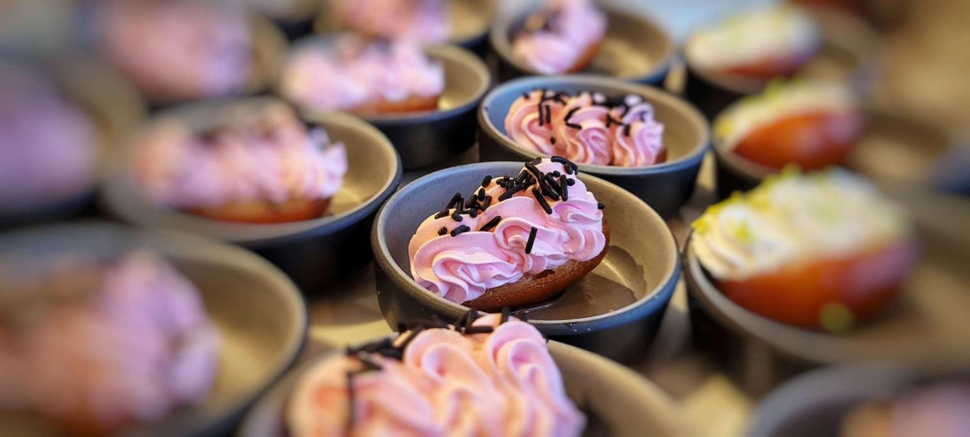 Radisson Blu Hotel, Greater Noida Exterior foto Cupcakes