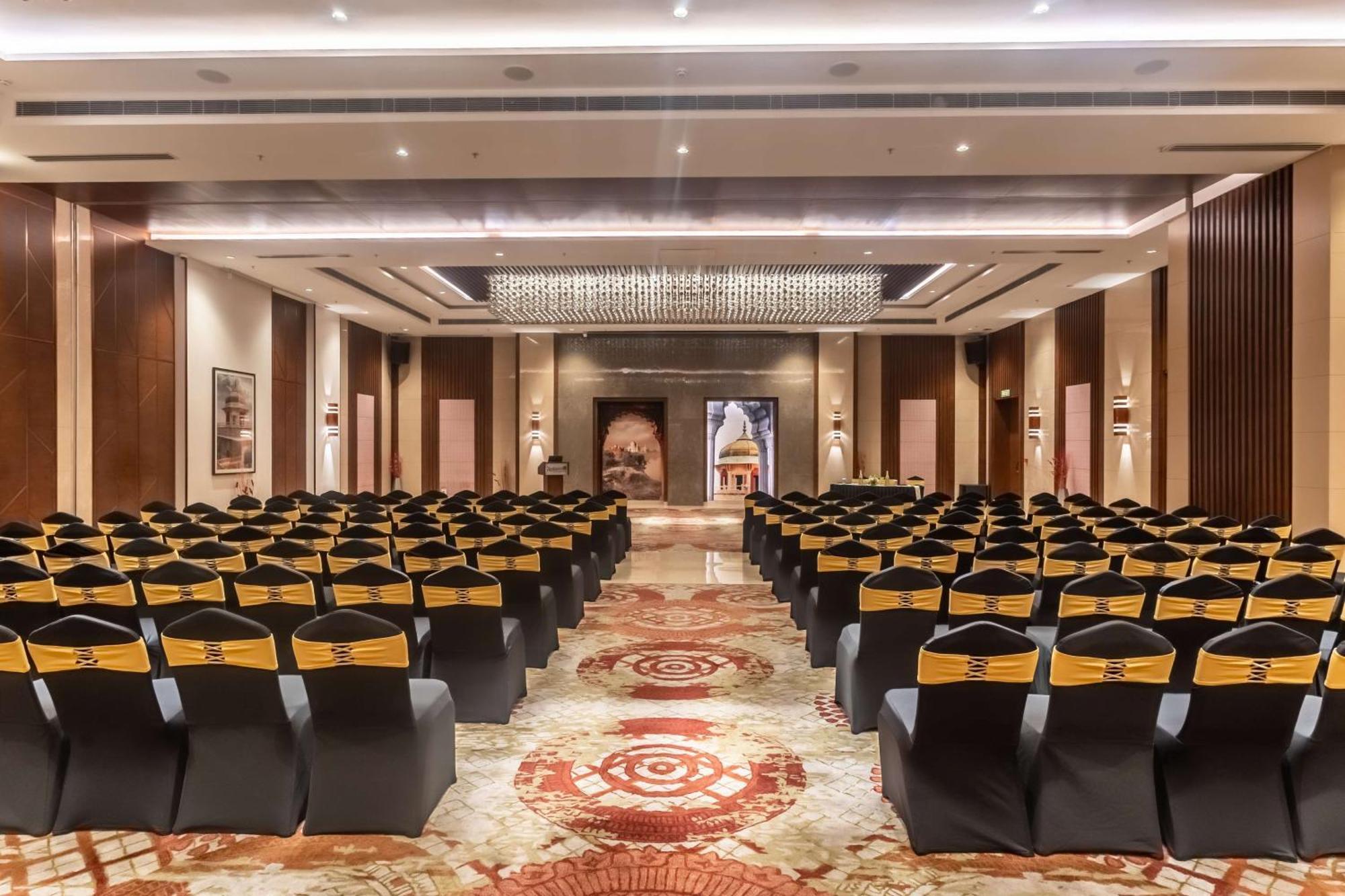Radisson Blu Hotel, Greater Noida Exterior foto The Grand Ballroom